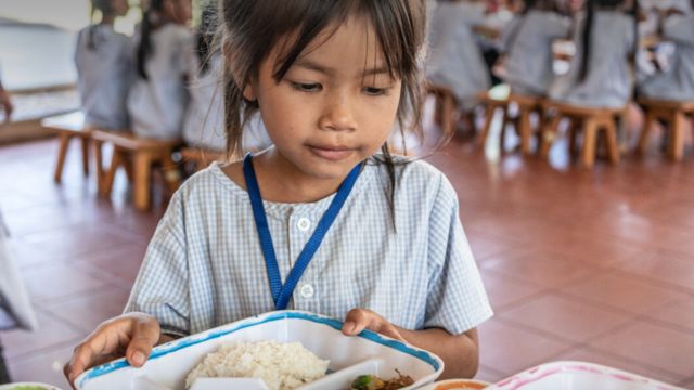 Journée mondiale de l’alimentation – Happy Chandara – Toutes à l’école